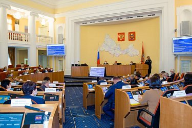 Депутаты дали оценку работе судебных приставов 